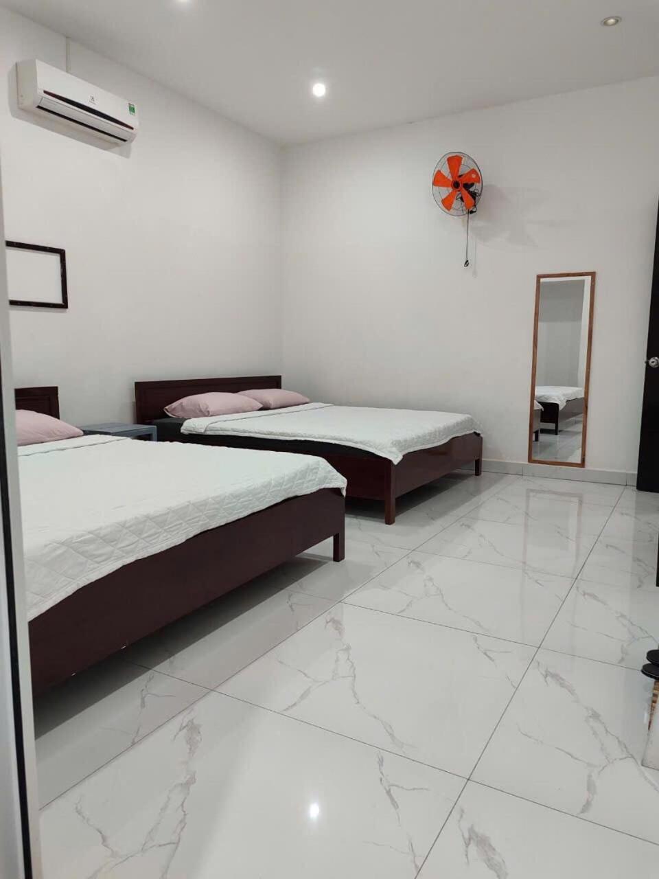 Nha Khach Ken Hotel Cà Mau Buitenkant foto